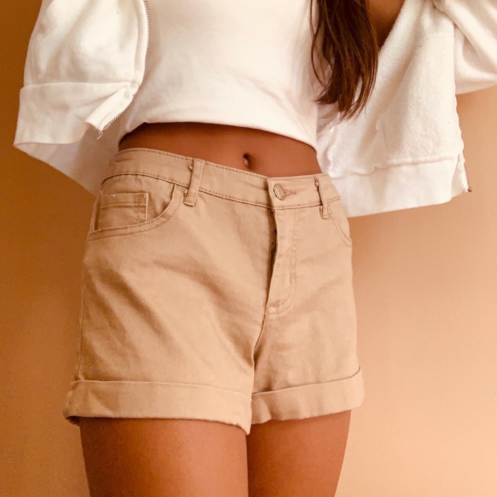 DEMEANOR SHORTS